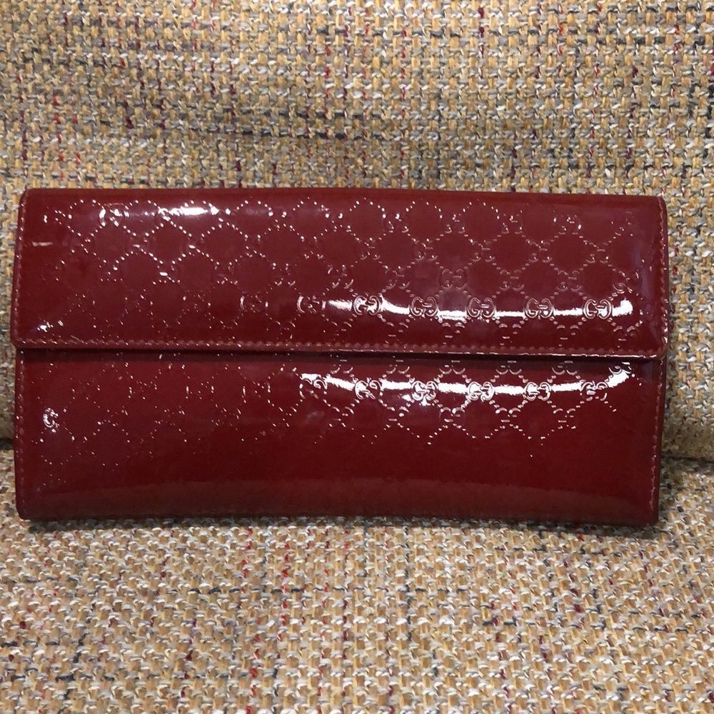 GUCCI GUCCISSMA Wine Patent Leather Continental Bifold Wallet Gold Heart Lock - Picture 3 of 17
